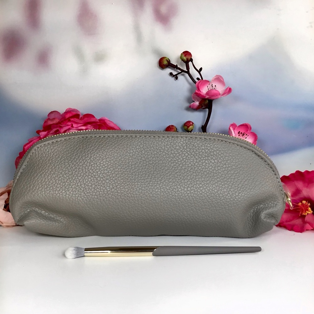 Complex Culture Gray Luxe Vegan Leather Makeup or Brush Bag Top Zip Closure *NEW